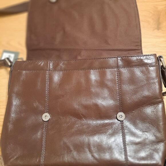 Men's Fossil Messenger Bag - Picture 6 of 7